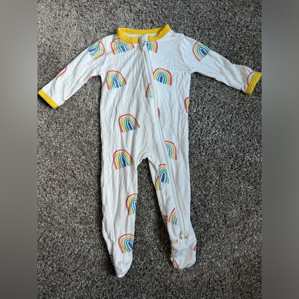 Kyte 0-3 month zippered footie sleeper